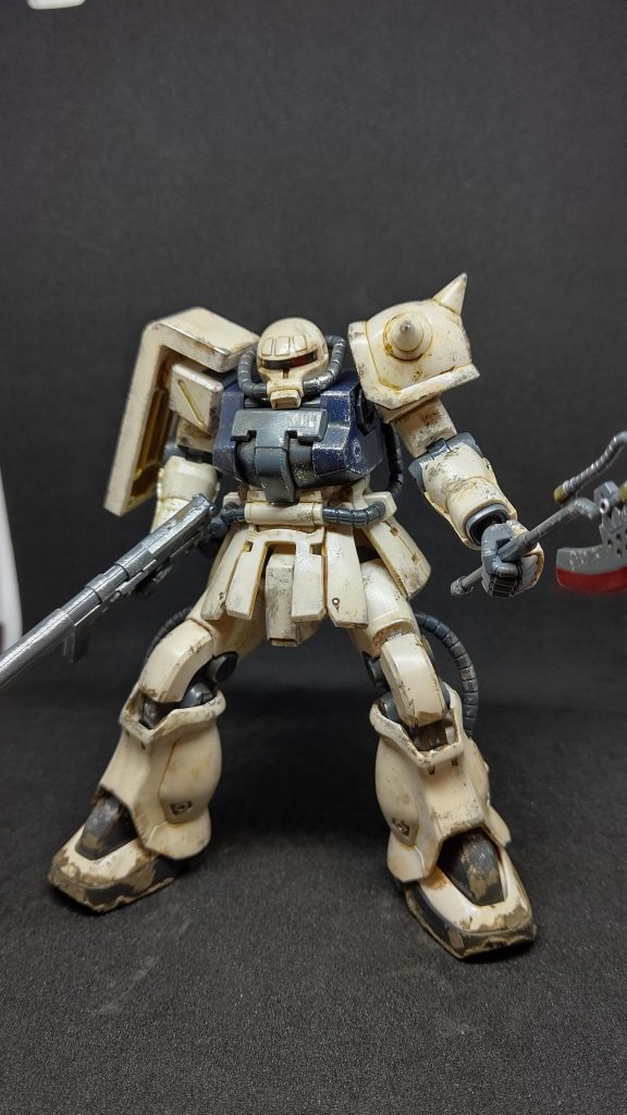 スポンジポンポン塗装と、筆とマーカーで仕上げました。