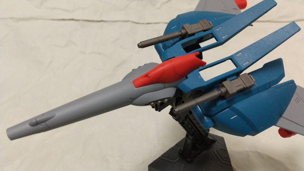 リガズィを変形合体させると塗装がはげそうなので、ＢＷＳは単体で飾ります。