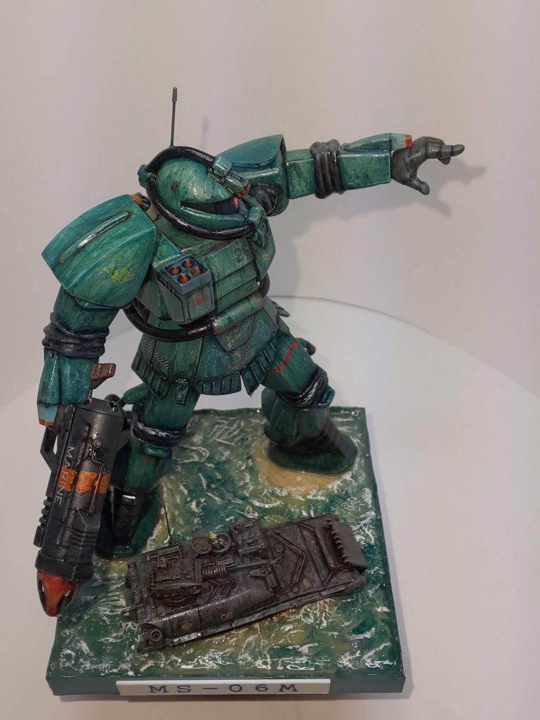 さ～てさてさてぇ、コマーシャルの後は 皆さんお待ちかね！
「オールスター水中騎馬合戦」です！
水着のアイドルたちがムチムチ🖤ムフフ🖤で帽子以外も取れちゃうかもよ～～？♪
目がは～～なせませんねぇ～～！

それでは90秒後に！
チャンネルは～～そのまま！！