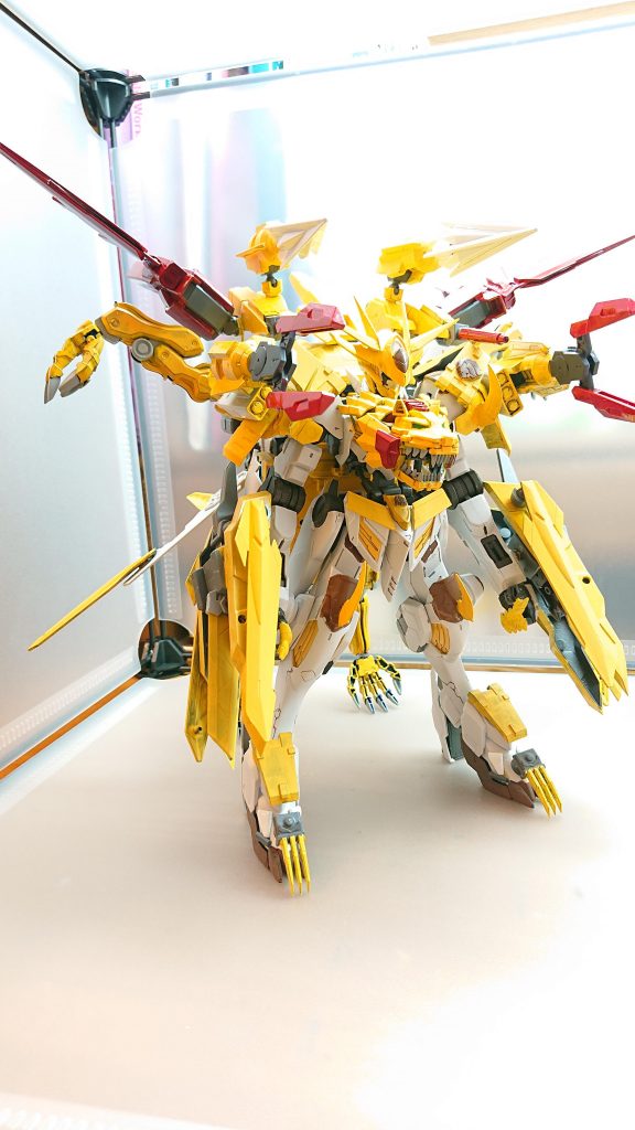 バルバトスレグルトネールレグルとレオーネが合体した強化形態この姿になることで機動力と防御力が極限に強化され、確実に敵を仕留めることができる