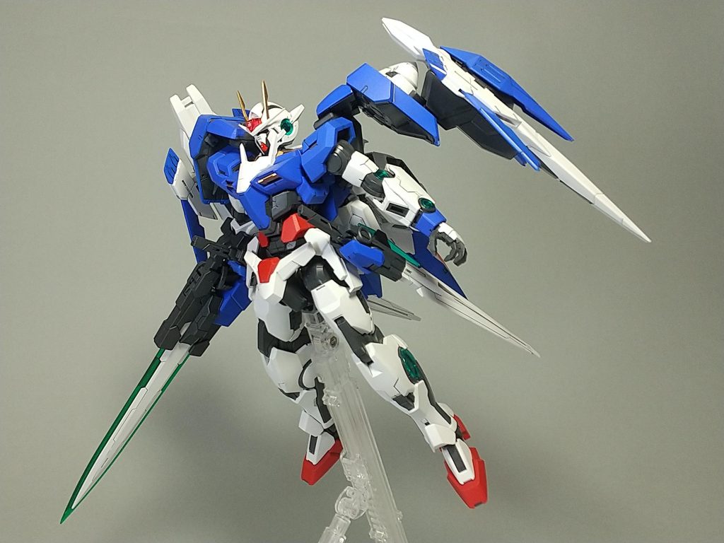 ガンプラ MG ダブルオーライザー 完成品 - プラモデル