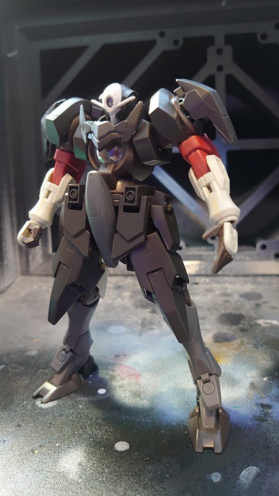 ELSジンクスはGN-ⅢとGN-Ⅳのコンパチ
背中の突起はGN-XⅢのランスを流用