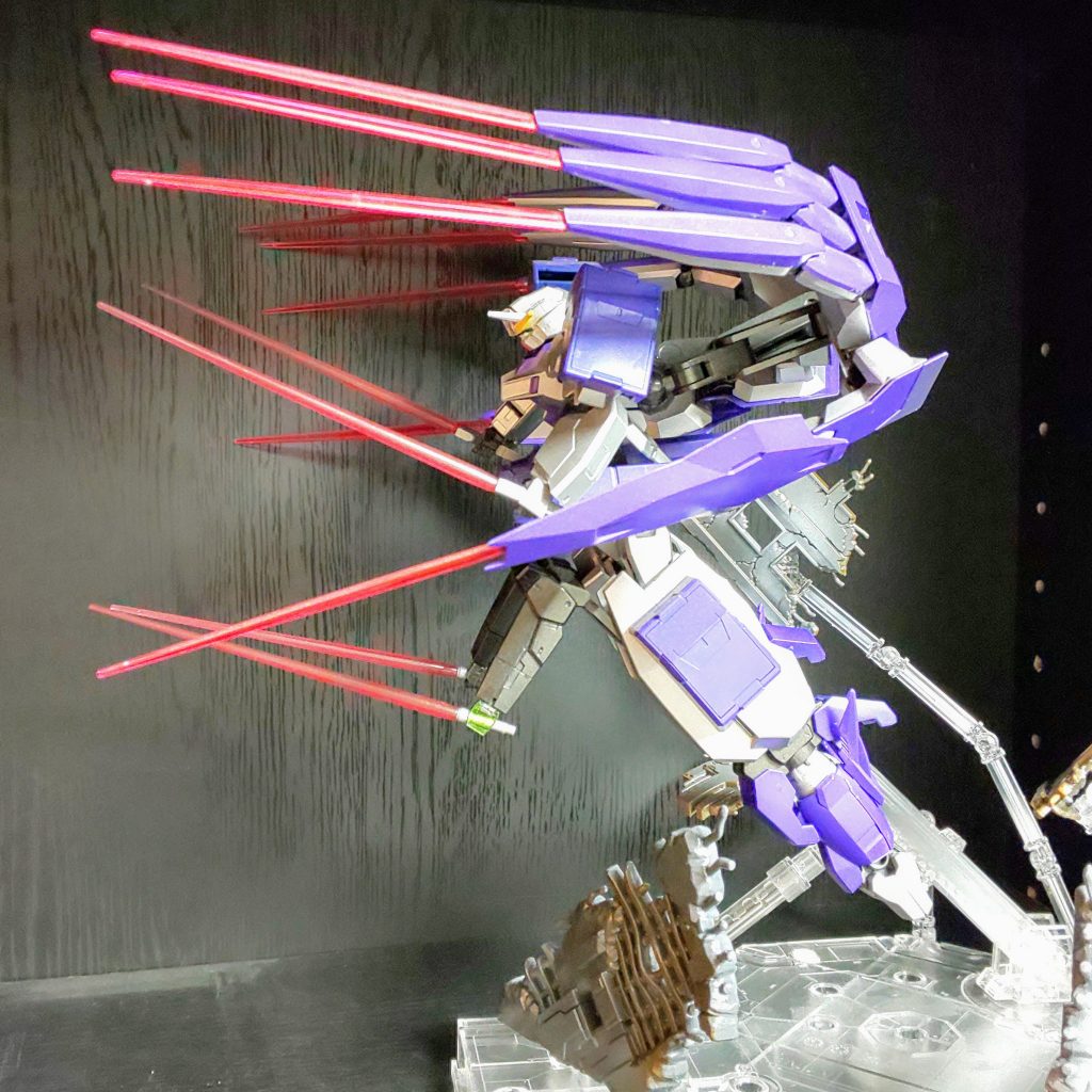 側面から
奥行きがスゴい。
あと、なんとなくハルートぽさを感じました。