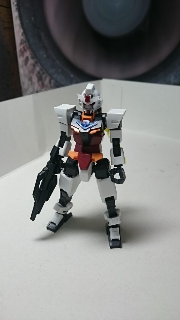 塗装前新規パーツはプラ板等で製作した後にUVレジンに素材を置き換えています