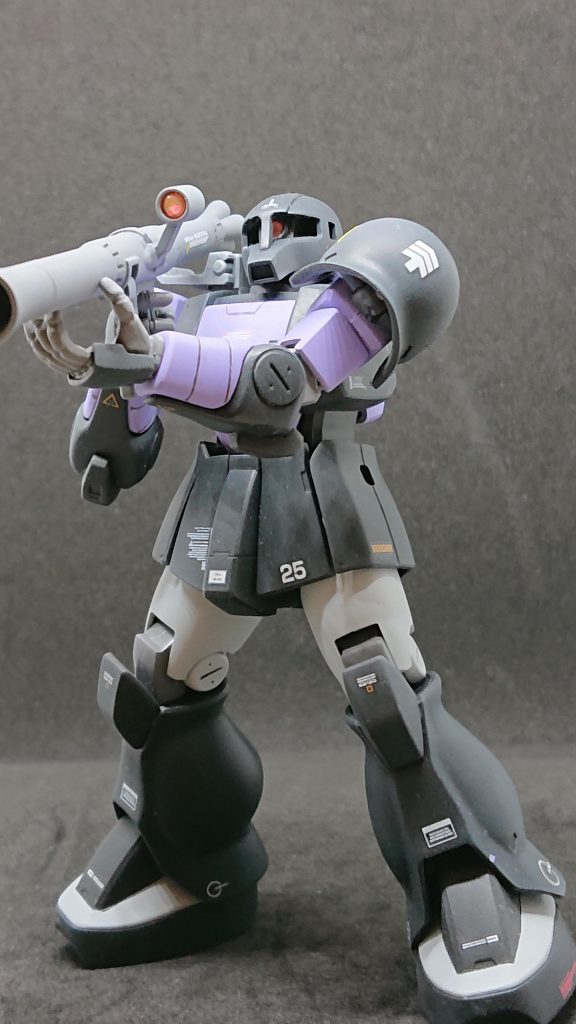 ザクバズーカはザクⅡの物にしました。