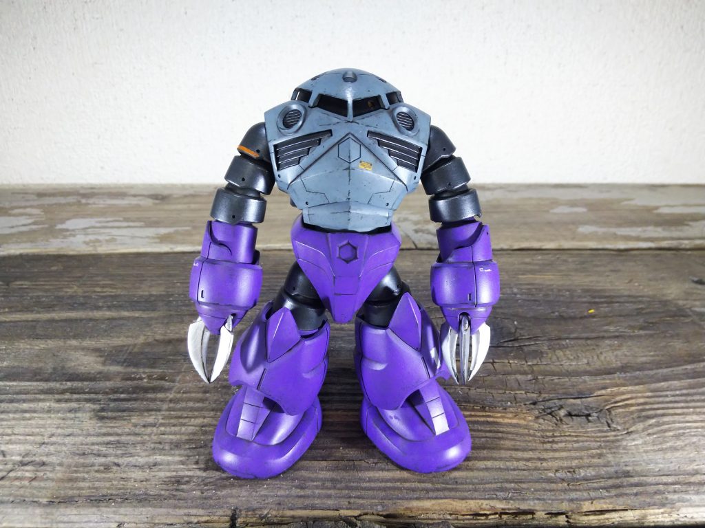 カラーは箱絵を参考にしつつ、好き勝手に塗って見ました。
オール筆塗りのファレホですが、今回は特に苦労した覚えはありませんでしたね。