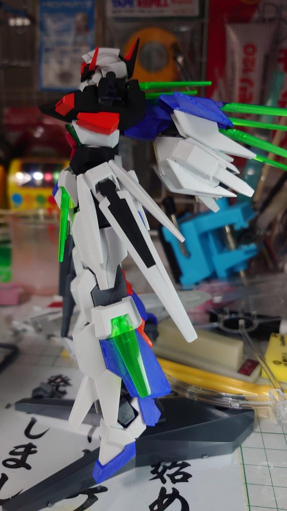 Cファンネルの塗装美味くいった!
バックパックにはGエグゼスのバックパックを取り付けてその部分にフェイクフィンファンネル付けてます。