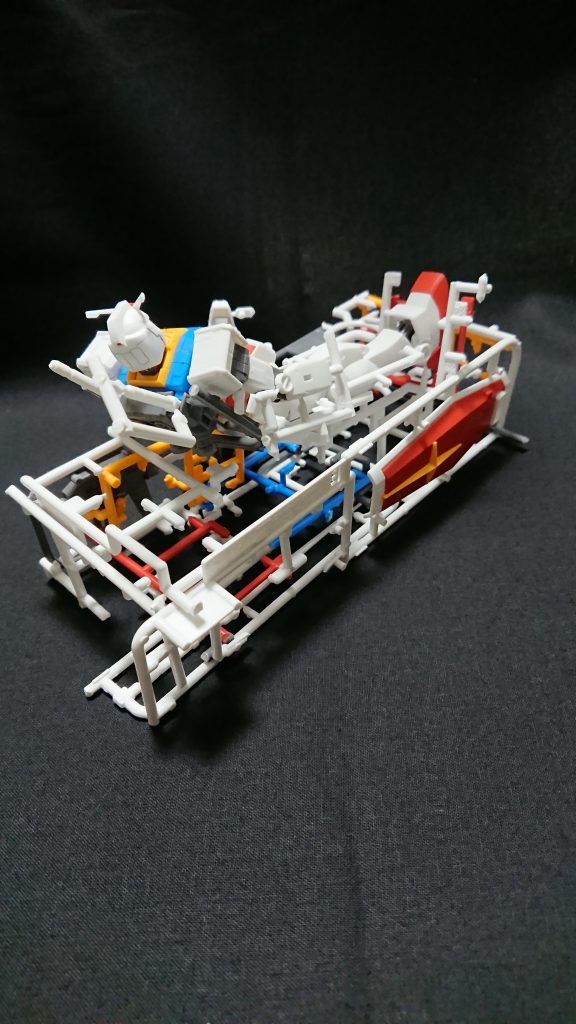 余ったランナーで土台を作ったので盾やライフルもバッチリあります