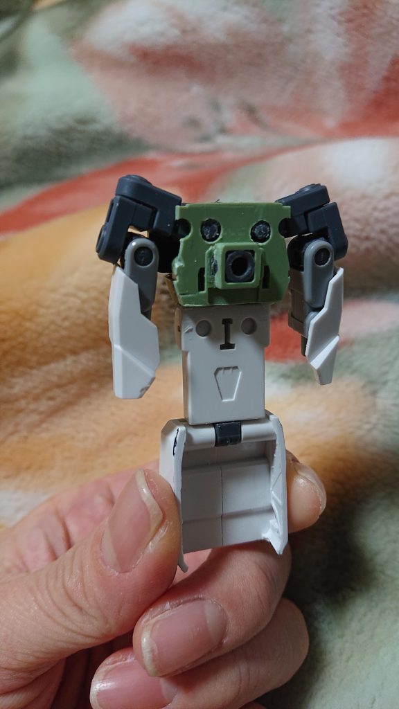 てきとーなジャンクから素体を組んで(。-∀-)