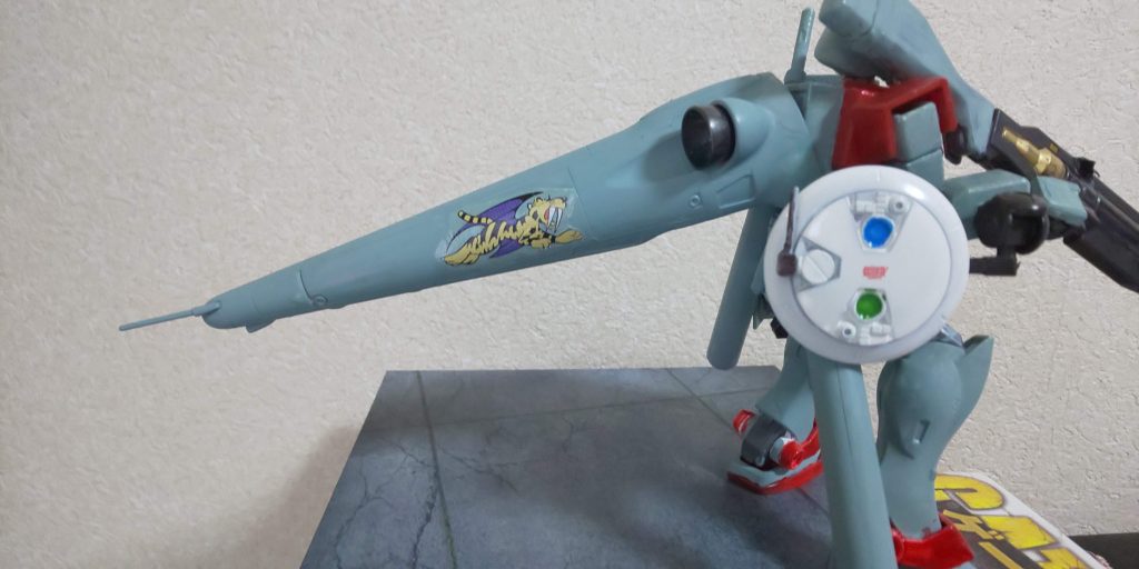 名前が決まったので、それっぽいデカールを貼りました。