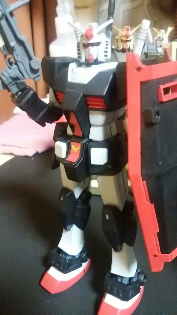 リバイブを改造したプロトタイプガンダム。