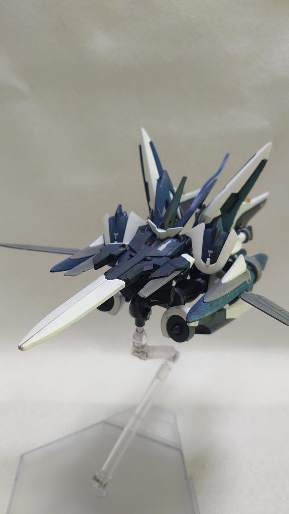 ブレイヴベースの機体なので可変も可能です