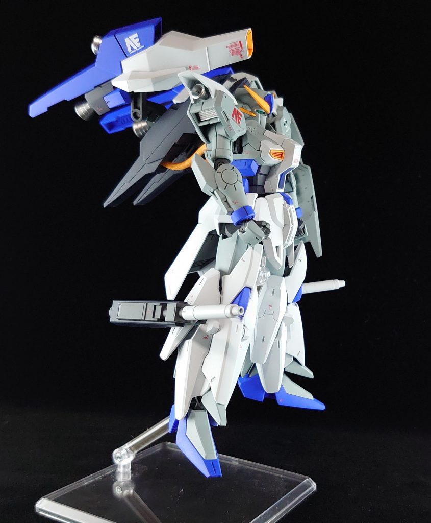 テルティウムのプロポーションがかなりかっこいいので本体はほとんどいじってません
もちろん自立はしません