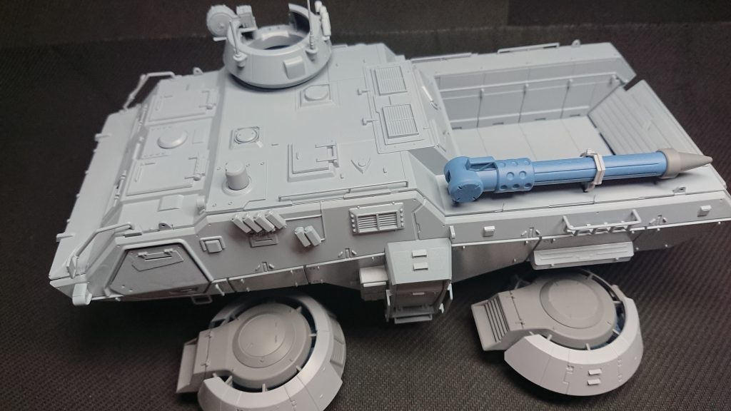 基本色をエアブラシ塗装して組み立て。