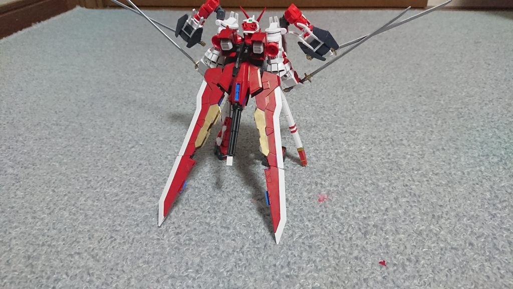 重くて自立できないので頑張らせてます