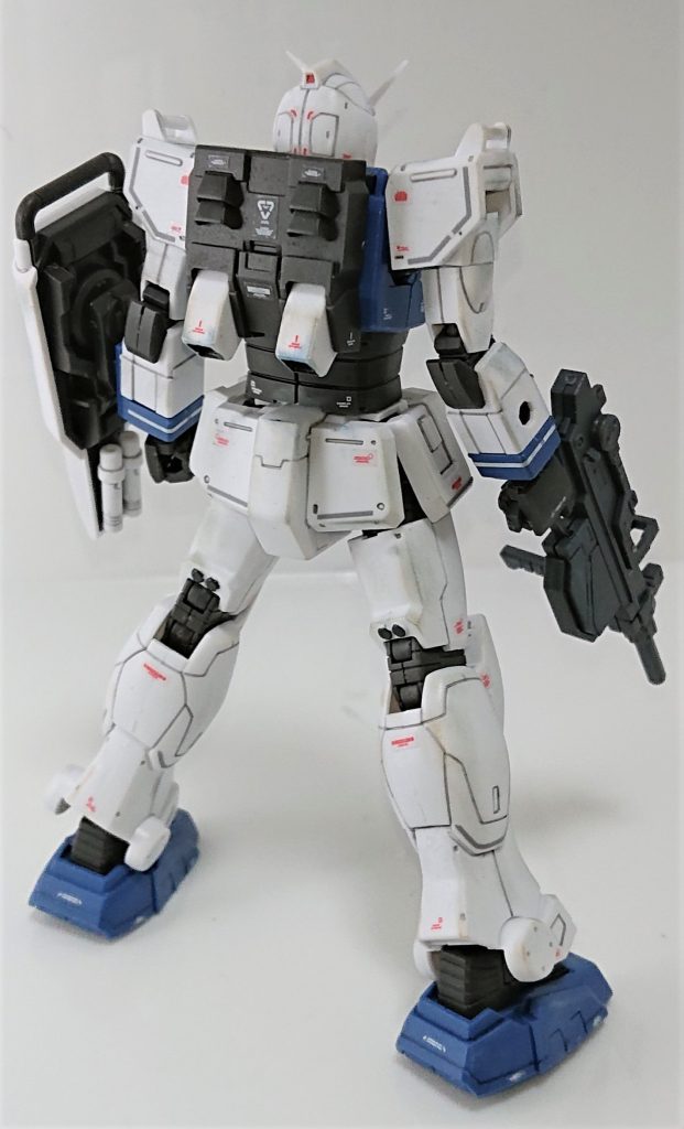 工程としては、スミ入れ→テトロンシール&追加の水転写デカール→つや消しトップコートというお手軽仕上げです。
部分塗装とウェザリングもごく軽くですが行いました。