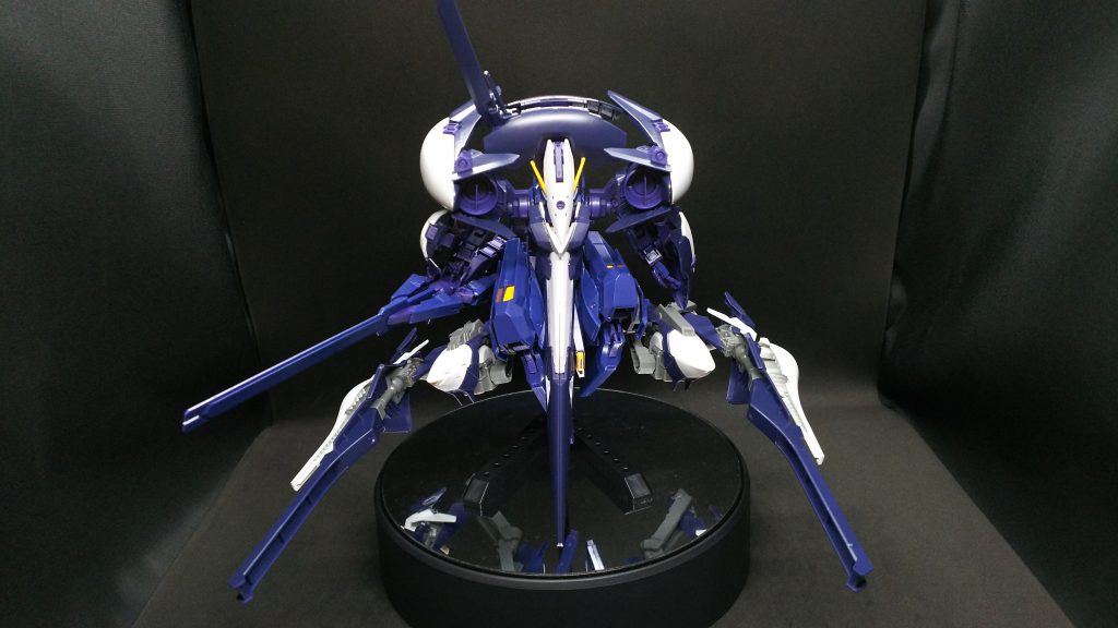 中間形態&砲門展開
ラー形態でも中間形態・MA形態への変形が可能です
ウィンチキャノンの角度によっては足の保持力が完全に負けますw