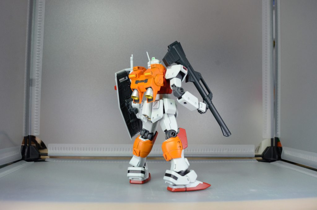 トップコートはつや消しなんだけどなんかてかるんだよなぁ。追加でフラットベース突っ込むべきなんだろうか？