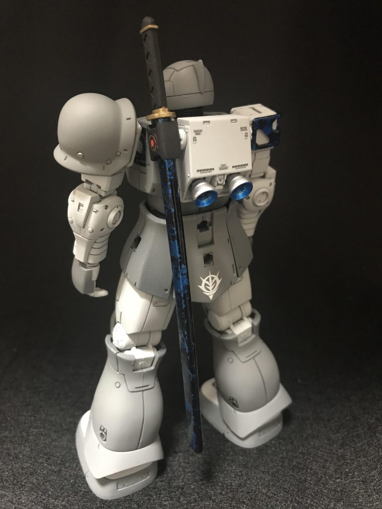 ブレード充電時はザクの機動性が25%ダウンし、且つ納刀後の充電時間が最短45分間必要であることから、開発首脳陣も早い段階で実戦投入に懐疑的であった。