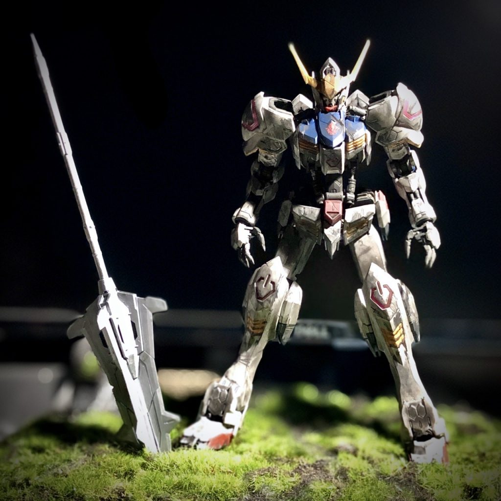 立ち姿を変えるだけでもまた違ったカッコ良さがありますよね🤩