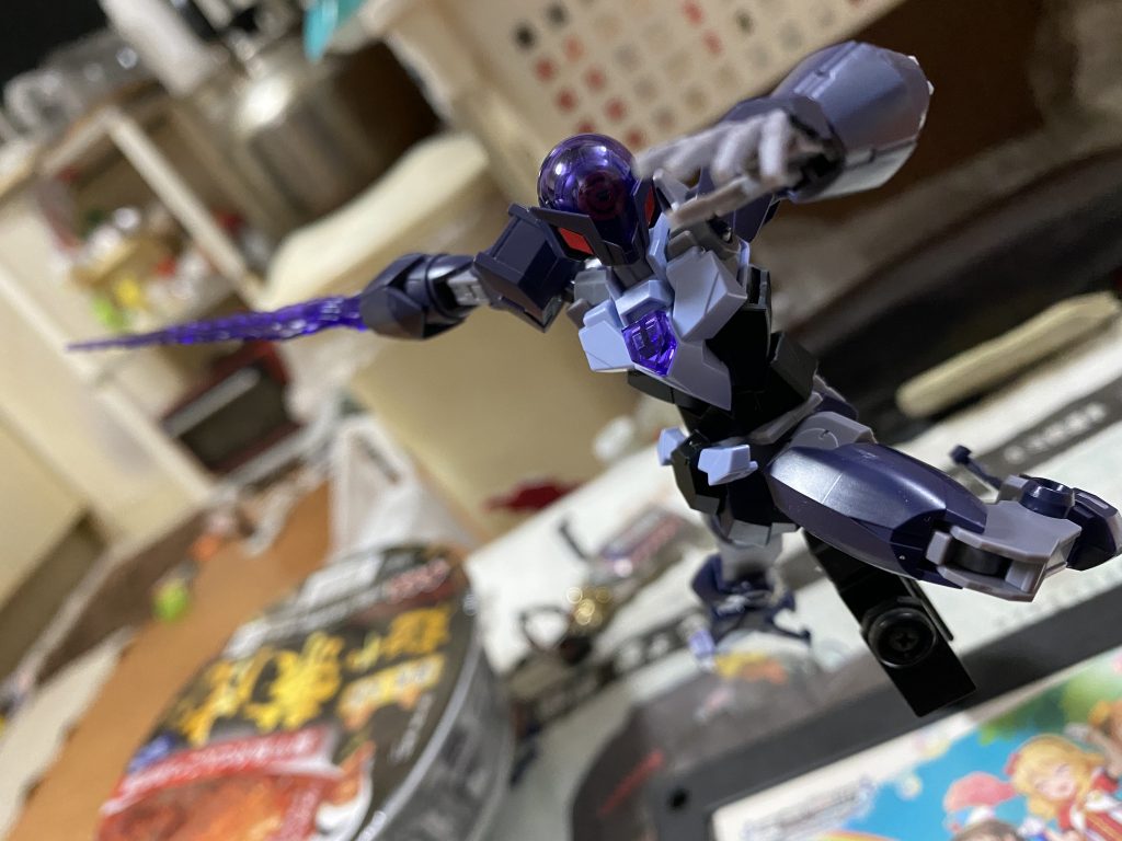 手がサーベルになるの良いですよね……