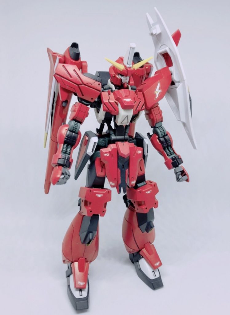 …残念ながら変形機構を組み込めるほどの腕は持ち合わせていませんでした
が、満足の仕上がりです！笑