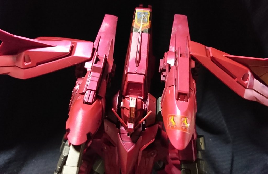 キマイラの部隊章と小さくわかりにくいけどジョニ子のエムブレム