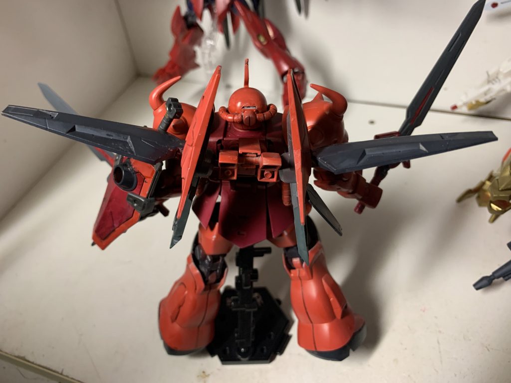 フライトタイプから更に進化してコンパクトなバックパックで大気圏内を飛行出来るようにカスタムされています。ストライクみたいにバックパックは交換して得意分野を変更できます!