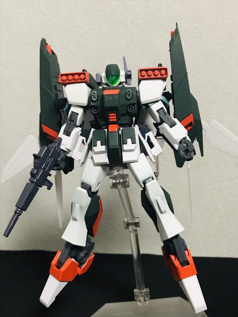 ジムバラージ・D(ディフェンサー)
今回はMK-Ⅱディフェンサーみたいなの作りたいなと思い、ミキシングしてみました!ビルドシリーズの世界に行くならこういうのに乗りたい!
武装は
頭部バルカンポッド
胸部バルカン
腰部有線式ミサイル
肩部ミサイルポッド/マイクロミサイルポッド
ビームライフル
メガ粒子砲