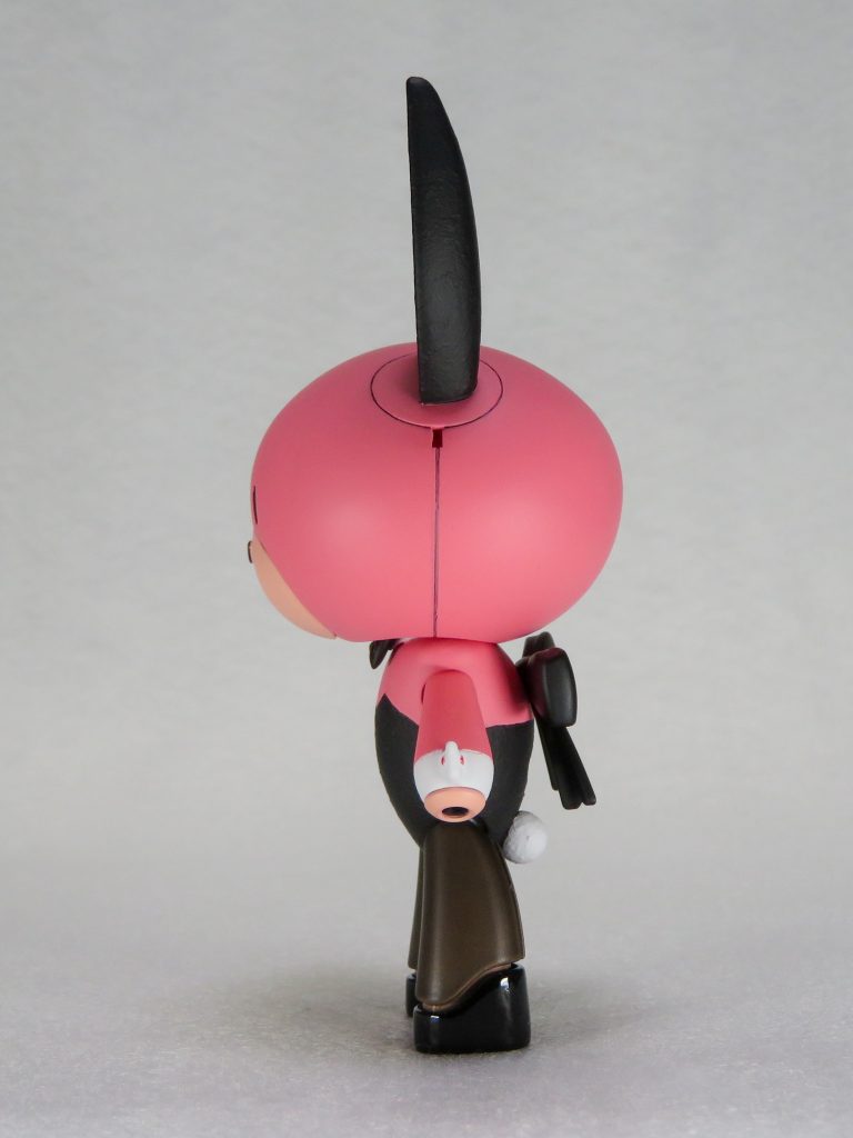 塗装はピンクがタミヤのピンクサフのまま、薄いピンクがキャラクターフレッシュフレッシュ2、脚はキャラクターフレッシュ2の上からスモークを吹いてストッキング風に。その他はシタデルカラーで塗り分け。