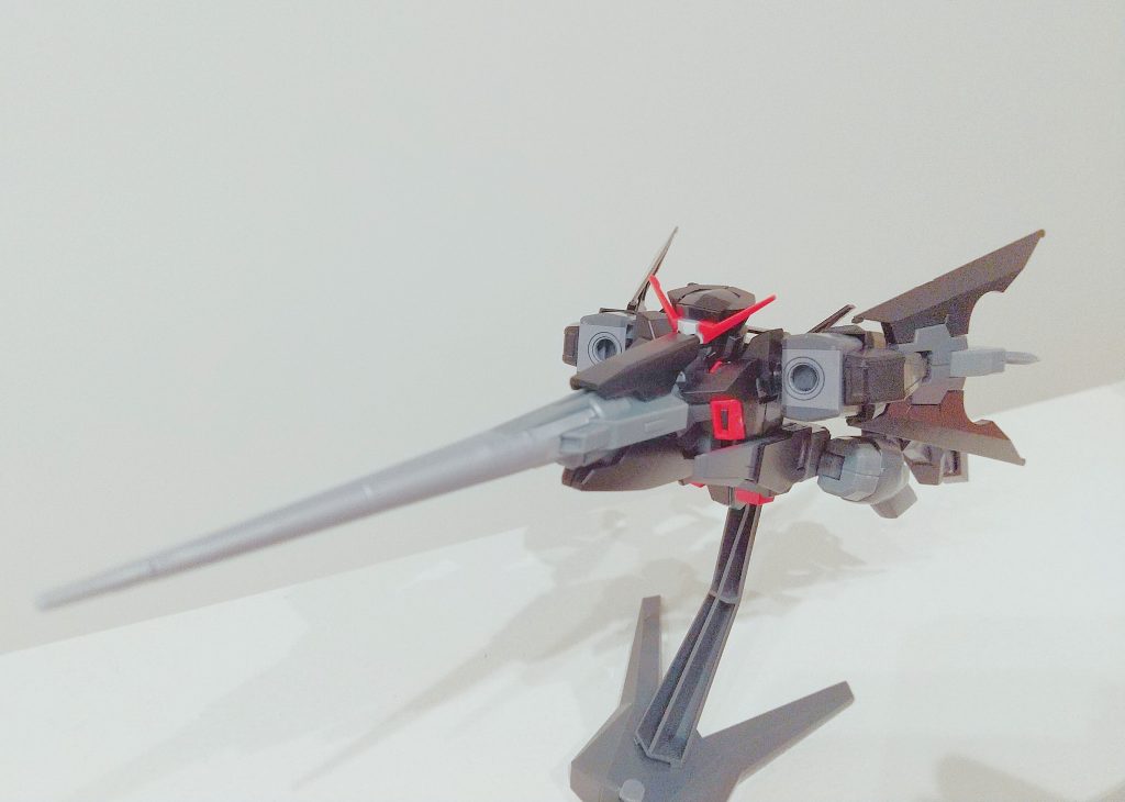 もちろん変形もできます。まとまったフォルムでカッコ良いです。