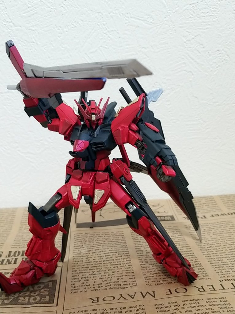 ビヨンドブレイド
ストライクフリーダムのスーパードラグーンを改造し近接武器にしたもの
剣としても扱うがビーム射撃も可能