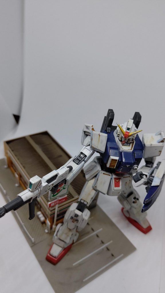 セブンにも軽く汚しを入れました。