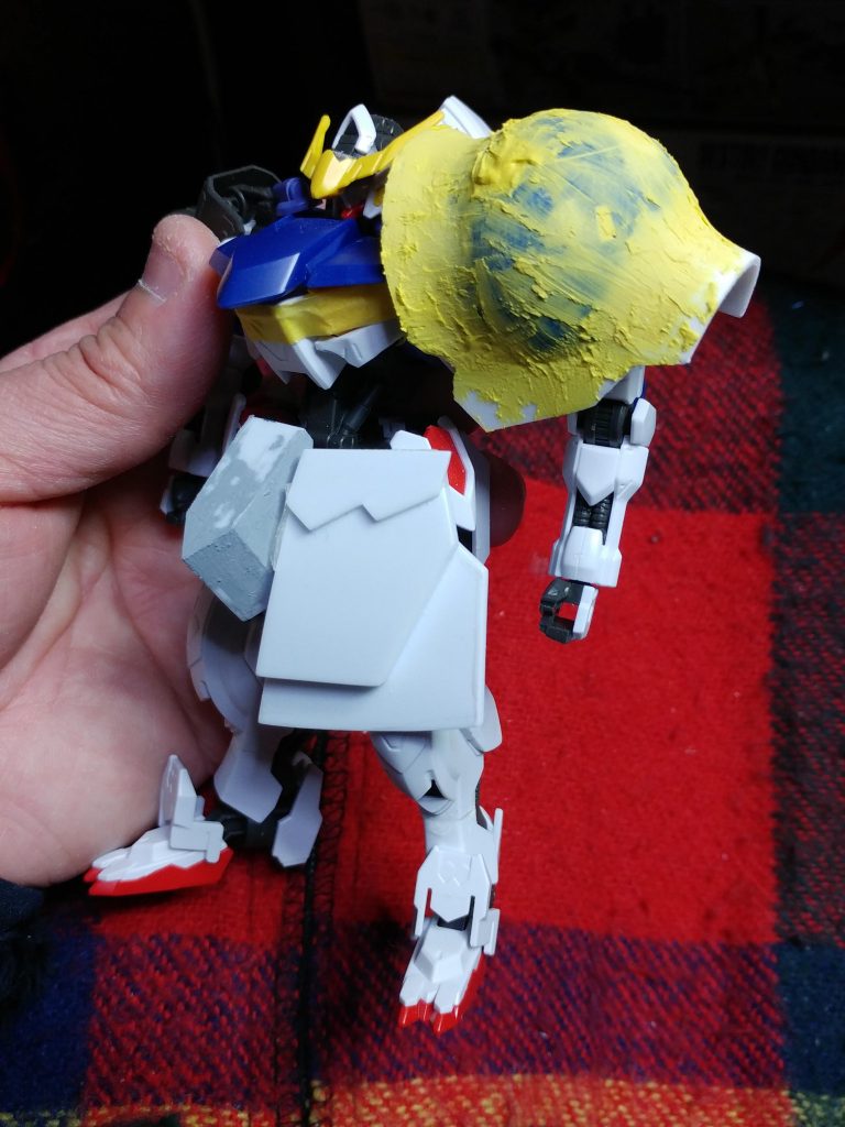 スクラッチ制作の部位はトライ&エラーの繰り返しとなりました（苦笑）

肩は２回、スカートは３回、足甲も３回リテイクしています。