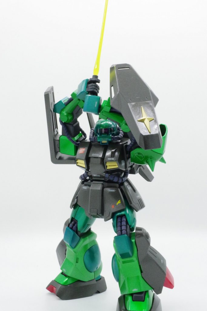 どっしりとしてデザインも凄く好みですが…