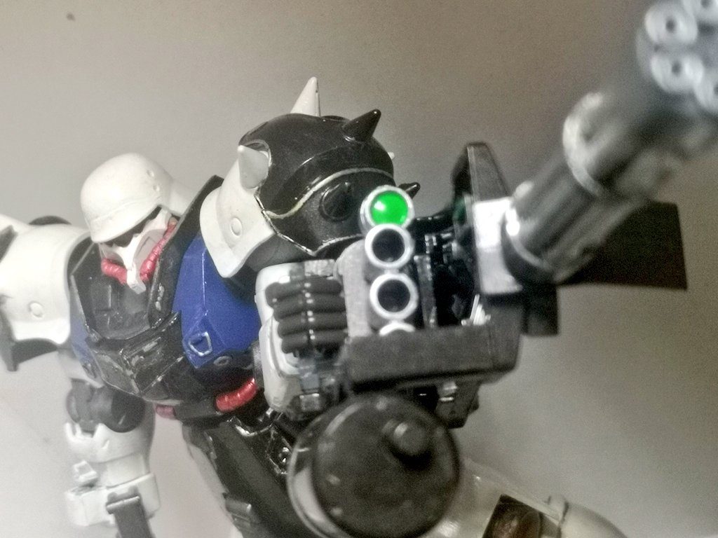 ウェザリング前連邦所属設定なのでガンダム風の色合いに