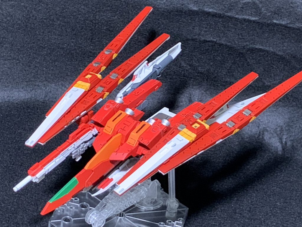 ホットブースター以前の投稿でいただいたコメント、「機首がついたバックパック」ありました!ライトニングバックパックウェポンMkーⅡの本体部分、サンドロックFbを作った時に余った部品です。