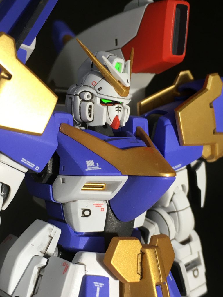 アップで
以下カラーレシピになります!
白:G Ex-ホワイト
青:Gブライトロイヤルブルー+C蛍光ピンク+G Ex-ホワイト
赤:Cシャインレッド+C蛍光ピンク
金:Gスターブライトゴールド
関節:G フレームメタリック2
グレー:T ジャーマングレイ
センサー:C蛍光グリーン+Cクールホワイト
つや消し:CスーパークリアーⅢUVカット