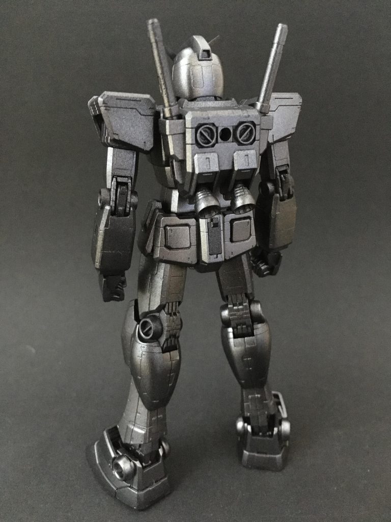 脚の合わせ目は放置。
手抜きを言い逃れ出来ませんね()