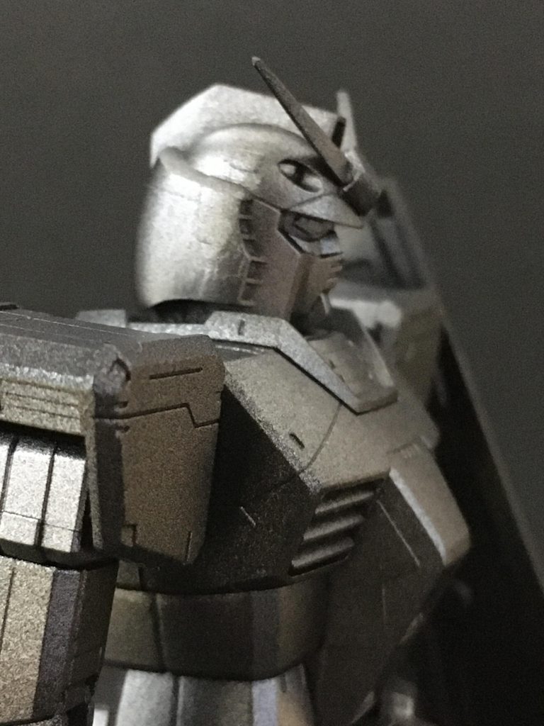 ヘルメット右を修正したらミスったのを誤魔化すために頭はボカしました。
嘘です、撮影が下手なだけです