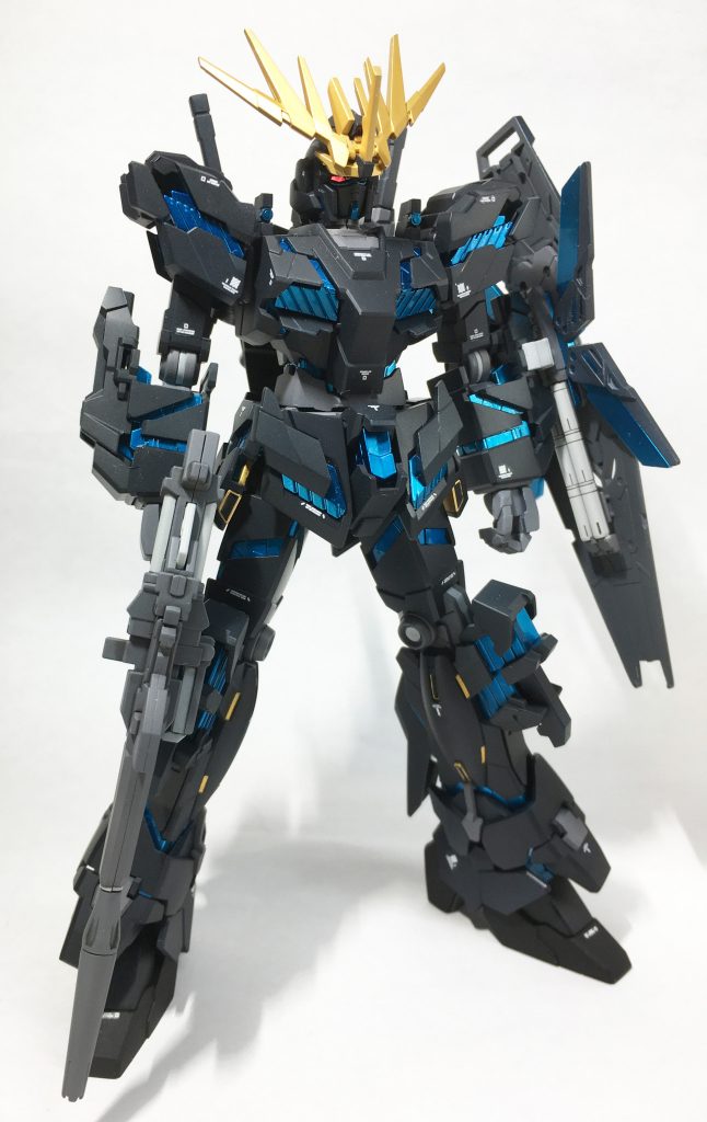 サイコフレームは光沢に、他はつや消しに。
初めてガイアのプレミアムフラットを使ってみたのですが、ツヤは消えていながらも表面がツルツル、アップで撮影しても粒子感が無いのが最高でした!