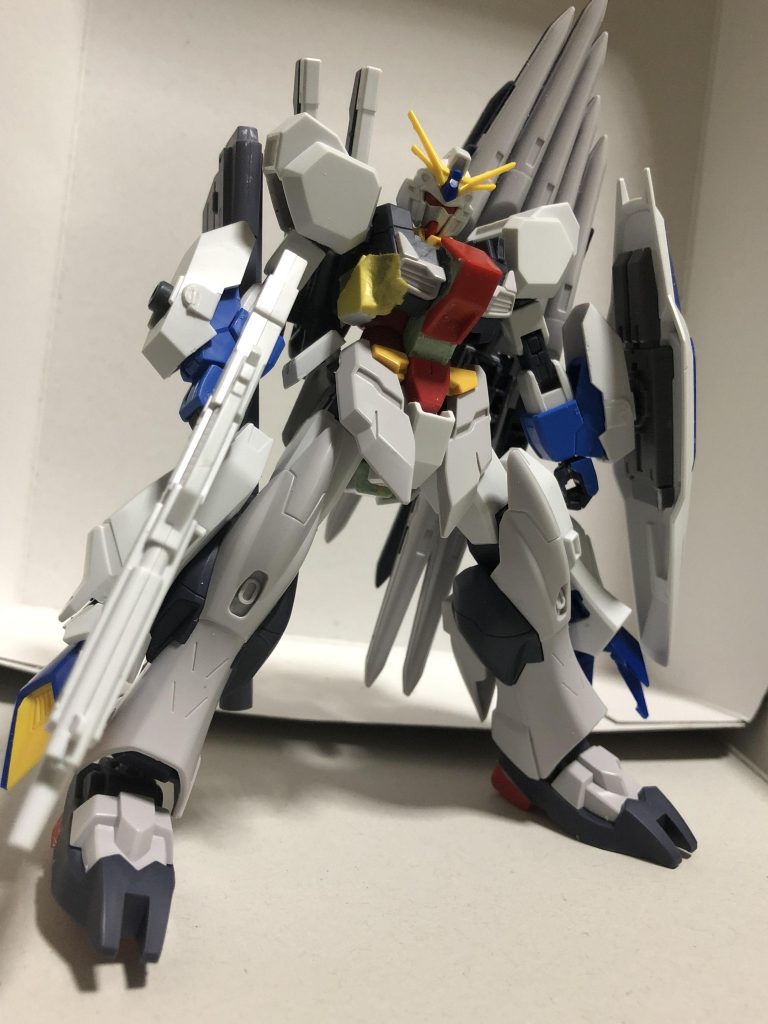 …で、塗る前の姿。腹のパーツの部分が気になったのでちょいと削ったり脚部のバーニアが増えたりしてる。