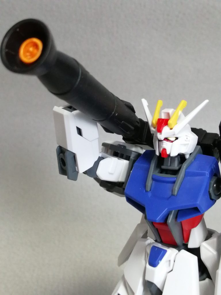 逆に、ストライクに火力支援ストライカーを背負わせることも可能。