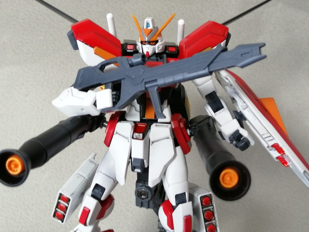 バスタースタイルの火砲のうえ、ウィンダム用のライフルを持たせて。