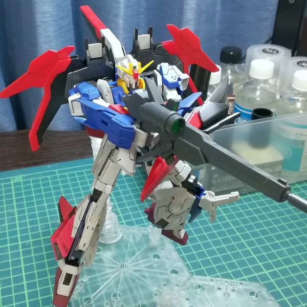 HG ライトニングZガンダム　筆塗り　一部エアブラシ塗り分け