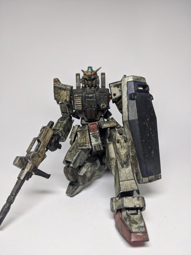 陸ガンは膝立ちがええんじゃあ!
今回はコンテスト用なので武装もビームライフルしか制作していのでポージングで決めていきたい！