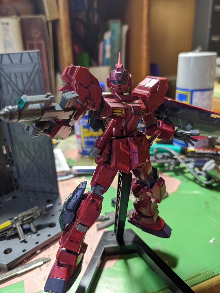 ブルパックマシンガン
陸戦型ガンダムと、同じ装備