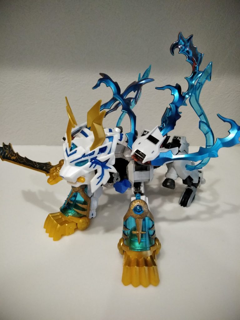 機械らしさも残しつつ
エネルギー体のイメージをまとめられたと思っています!