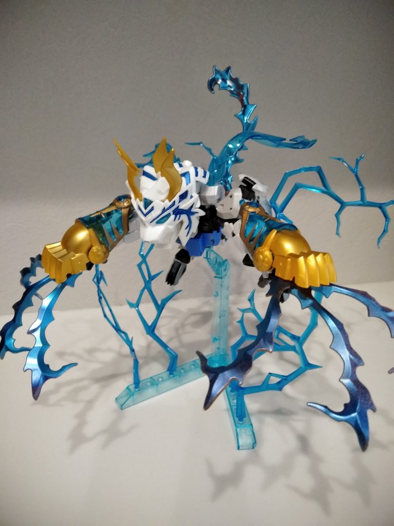 超魂牙(オーバースピリットファング)
超大型のスピリットクローがおそいかかる!!