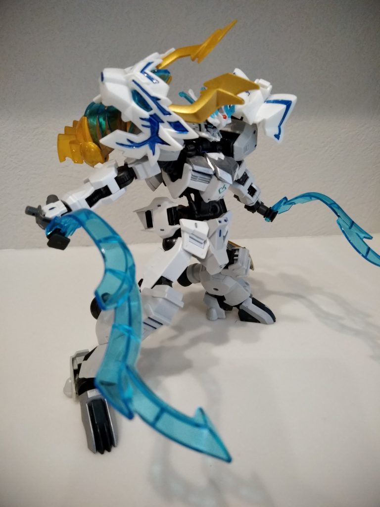 魂(スピリット)ウィップブレード
エネルギー体の剣でしなやかに形状を変化させる!